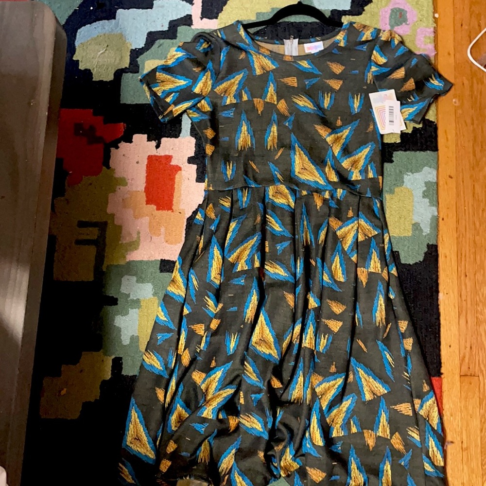 LuLaRoe Amelia